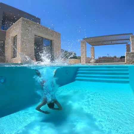 Youphoria Sea View Villas *