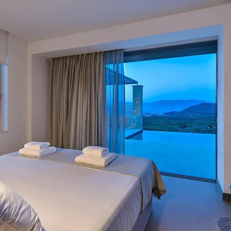 Youphoria Sea View Villas *